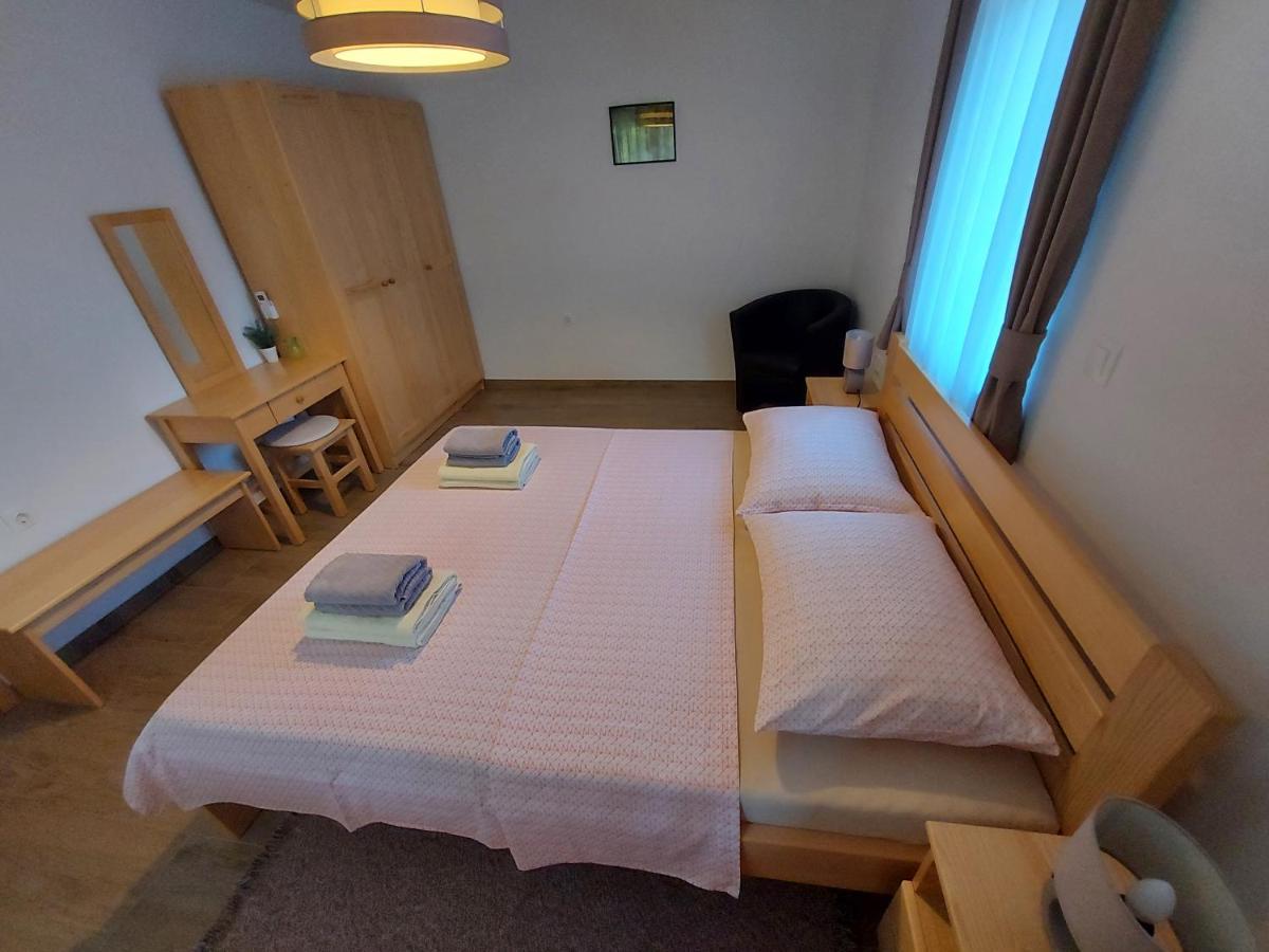 Holiday Home, Apartman Obajdin Slunj Bagian luar foto