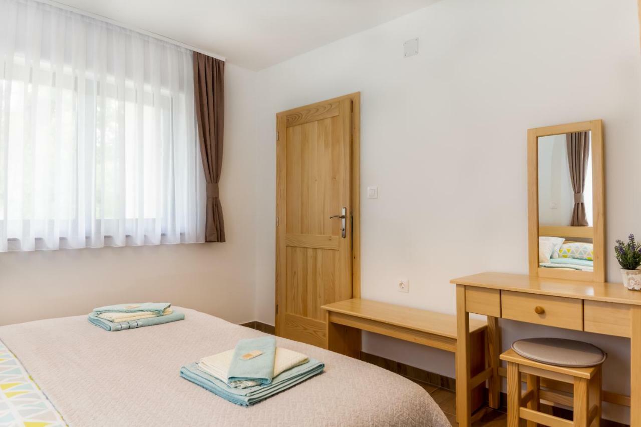 Holiday Home, Apartman Obajdin Slunj Bagian luar foto